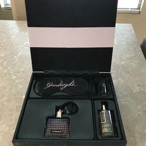 Victorias Secret Scandalous 4pc Set